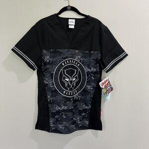 Marvel Avengers Men’s Scrub Top Size‎ XSmall Wakandan Warrior Black Pockets